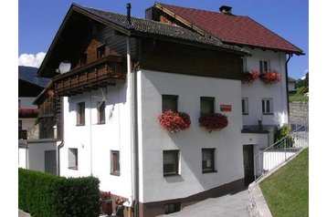 Austria Chata Jerzens, Exterior
